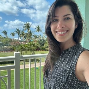 Meet your Posher, Hollie